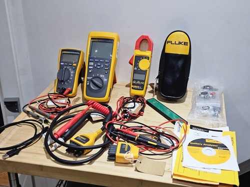 Fluke test equipment bundle - test,